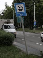 Kecskemét: Zum Internet hier abbiegen