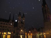 Bei Nacht und Regen in Halle