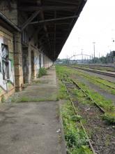 Der ausrangierte Güterbahnhof dient als Lager und Musikclub