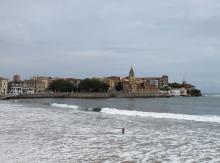 Die Altstadt von Gijon liegt auf einer kleinen Landzunge