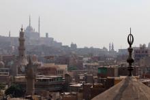 Vom Minarett der Al Fakahani-Moschee (wahrscheinlich: die Auskunft war etwas undeutlich) nach Osten auf die Zitadelle.