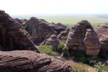 Banfora ist das Zentrum für die Zuckerproduktion in Burkina Faso und weite Flächen dienen dem Anbau von Zuckerrohr.